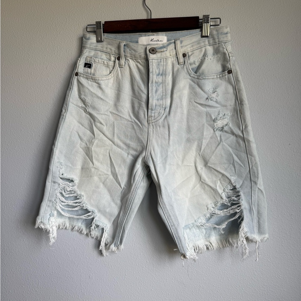 KanCan Lightwash Blue Bermuda Long Denim Shorts 100% Cotton Neutral Size Small